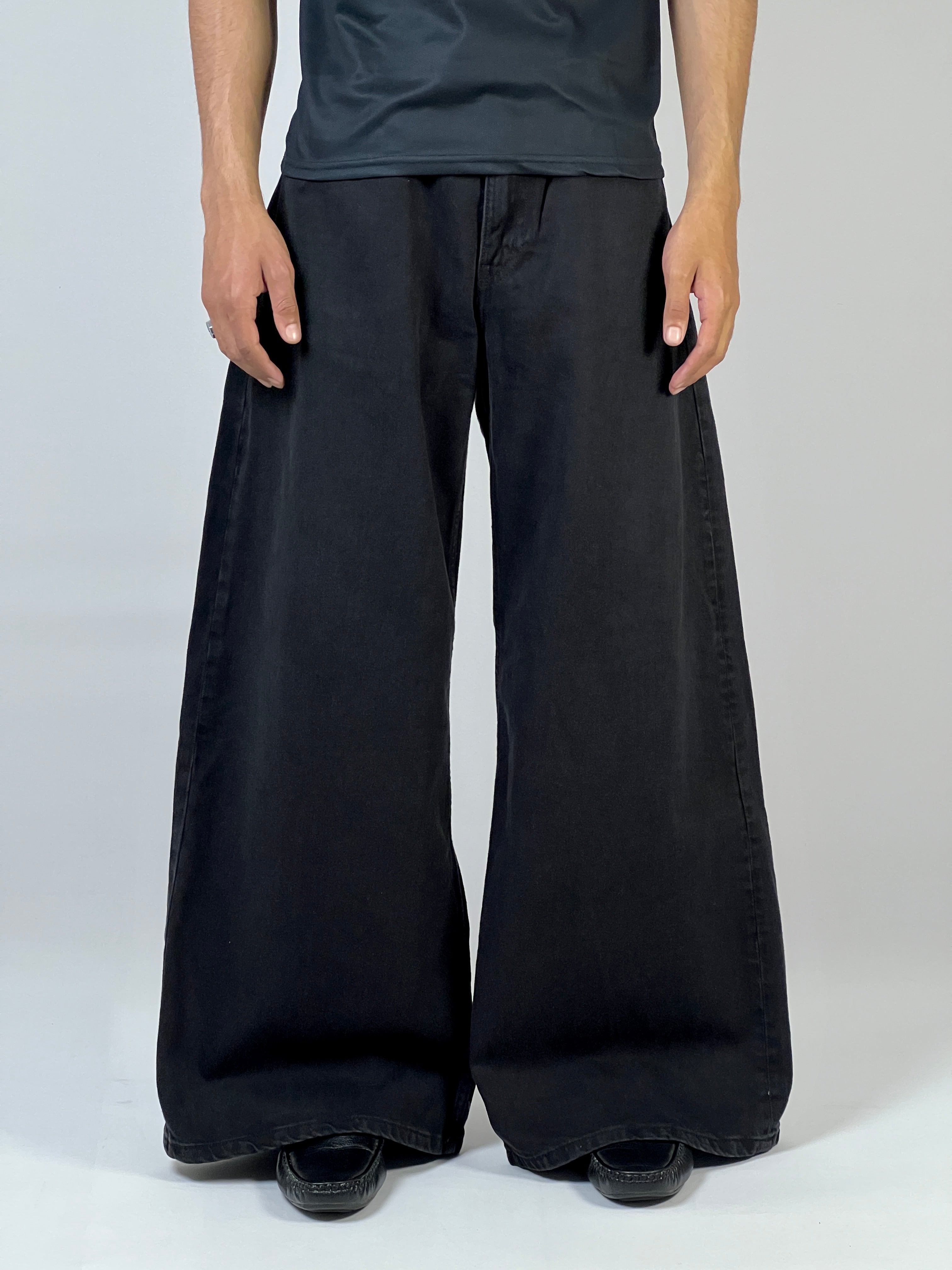 Jet black baggy