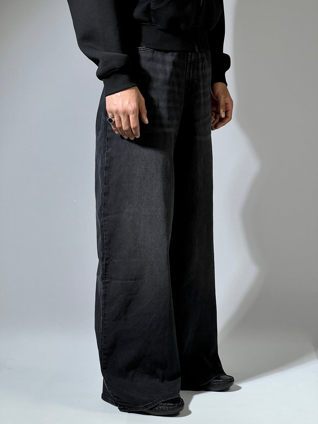 Core black baggy