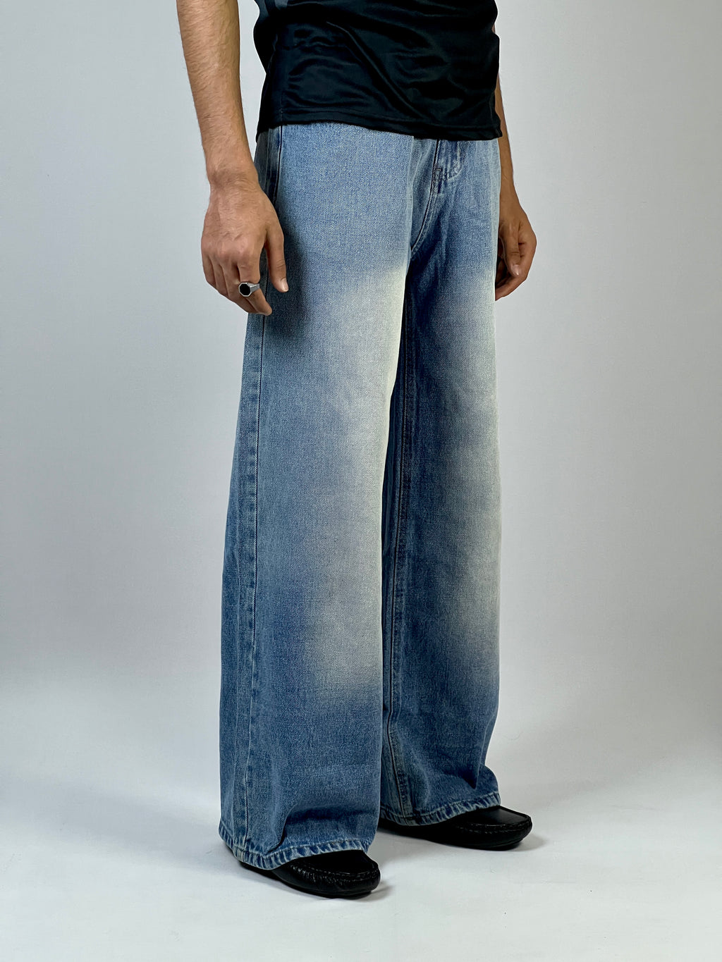 Retro blue baggy