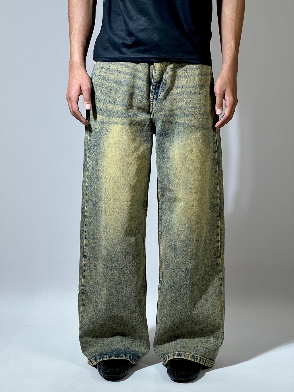 Vintage yellow baggy